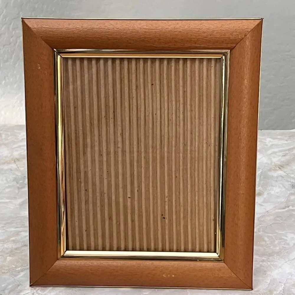 Vintage Medium Picture Photo Frame With Gold Trim Freestanding 9 x 7